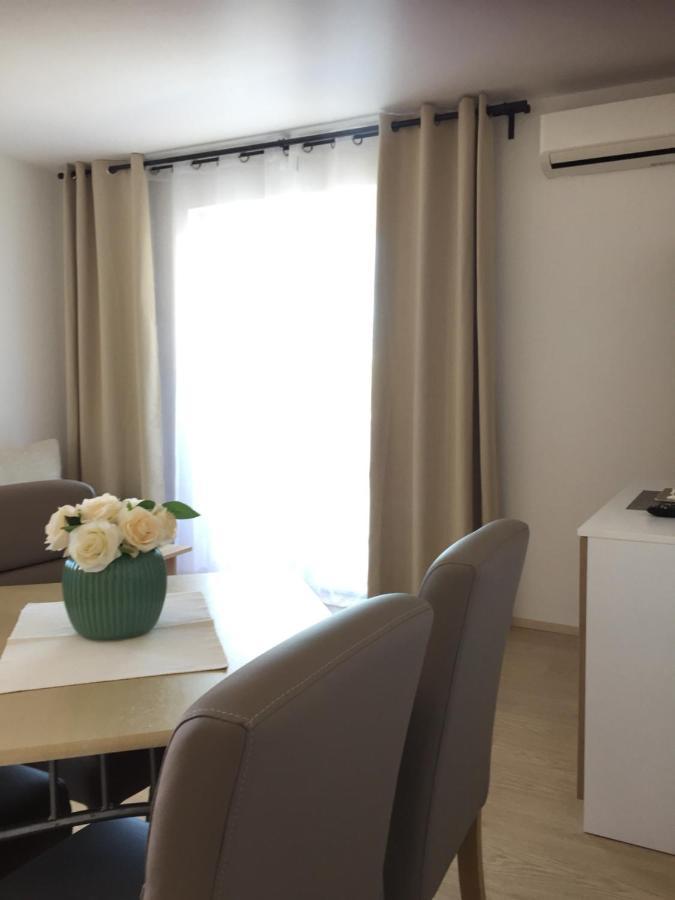 Apartments Mare ปูนัต ภายนอก รูปภาพ