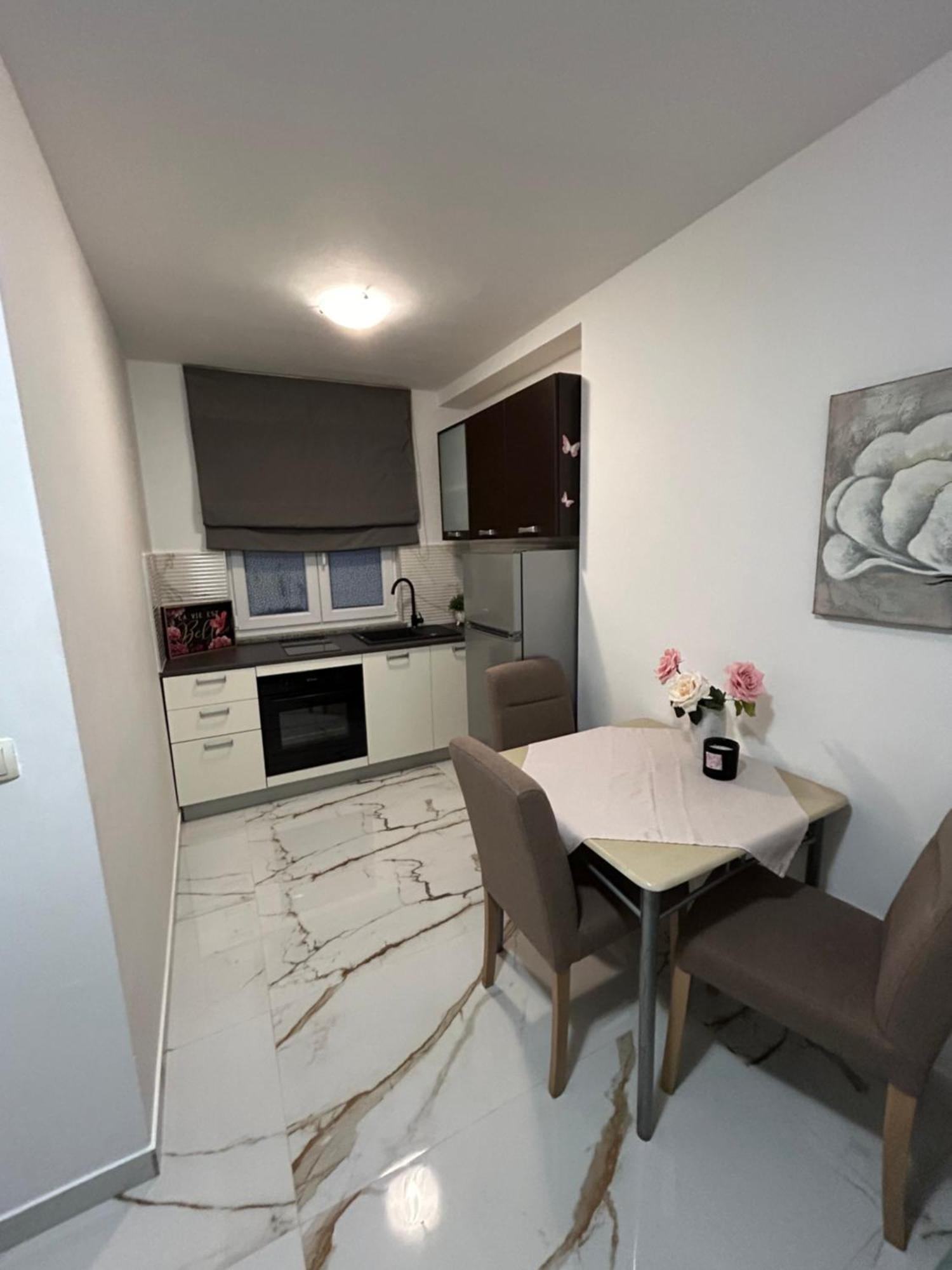 Apartments Mare ปูนัต ภายนอก รูปภาพ