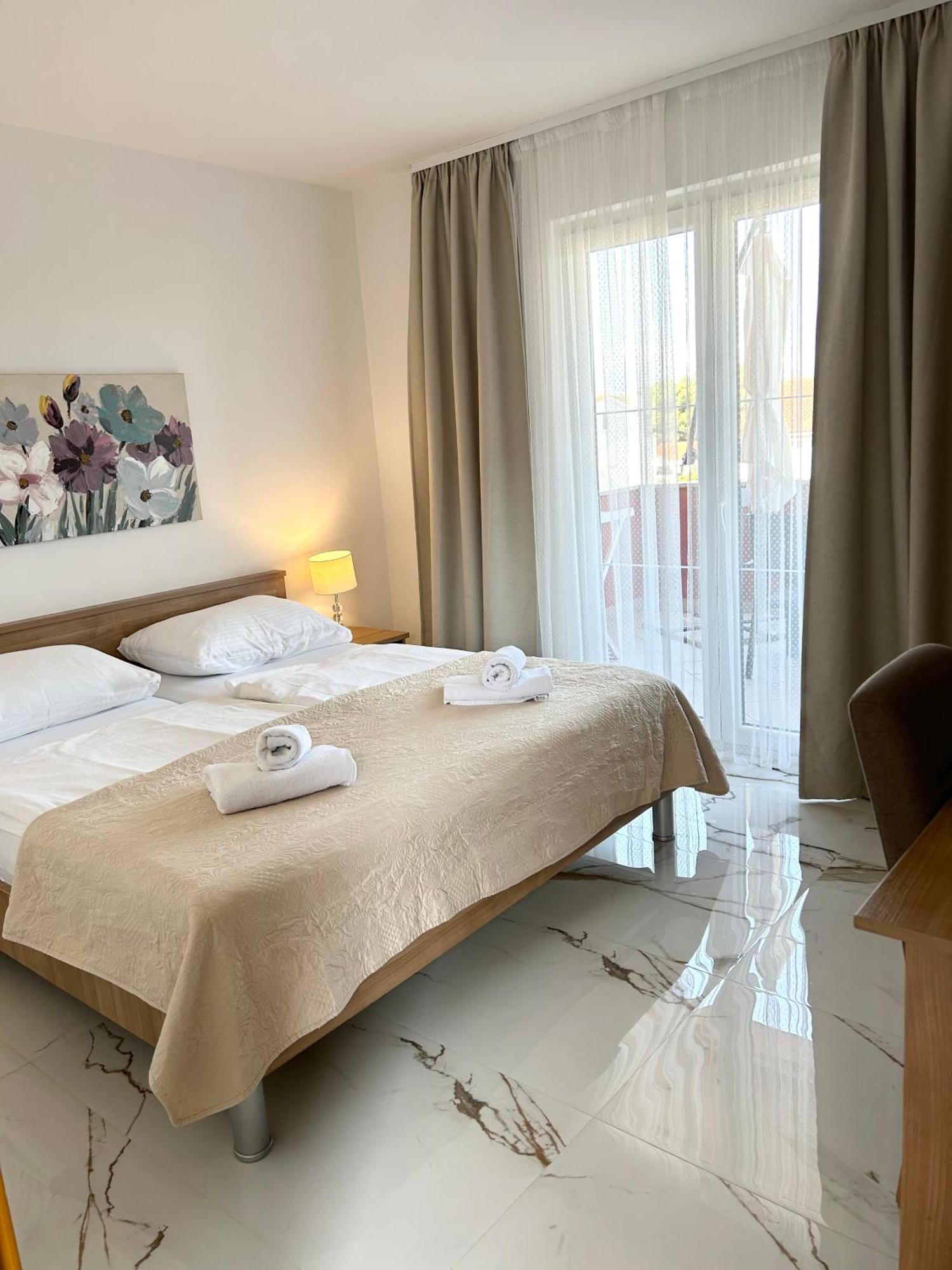 Apartments Mare ปูนัต ภายนอก รูปภาพ